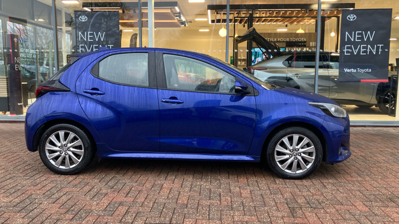 Toyota Yaris 1.5 Hybrid Icon 5dr CVT Hybrid Hatchback